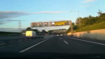 Privato: [ID: ME6JElliAoE] Youtube Automatic