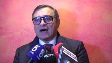 Privato: [ID: 2U41qUsROn0] Youtube Automatic