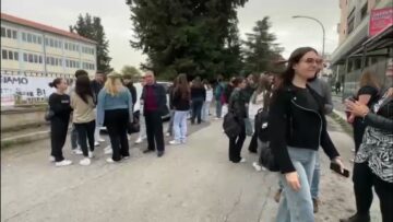 Privato: [ID: Ba2dquGHwqI] Youtube Automatic