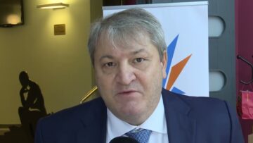 Privato: [ID: qYeybg3uA5c] Youtube Automatic