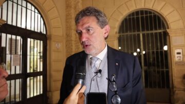 Privato: [ID: TDqiiAY3IG0] Youtube Automatic