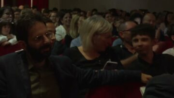 Privato: [ID: Zu8FExfxmPQ] Youtube Automatic