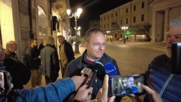 Privato: [ID: 0BZPe5SCZB4] Youtube Automatic