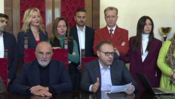 Privato: [ID: -F25mn8tOAs] Youtube Automatic