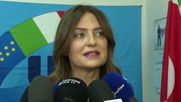 Privato: [ID: W3hhkCDr0Pc] Youtube Automatic