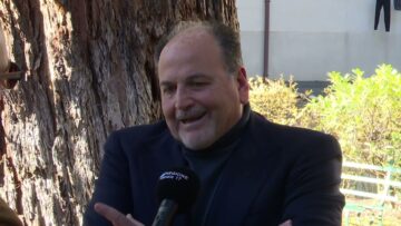 Privato: [ID: SM5A3tsBREk] Youtube Automatic