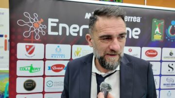 Privato: [ID: -KcgA4pbzJw] Youtube Automatic