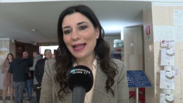 Privato: [ID: Py6QyZq4584] Youtube Automatic