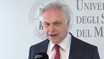 Privato: [ID: 5J8kCI1hrng] Youtube Automatic