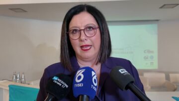 Privato: [ID: Q-9t4bekD74] Youtube Automatic