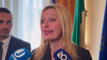 Privato: [ID: WerMdleDKYI] Youtube Automatic