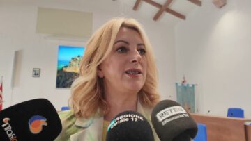 Privato: [ID: pia6ElT3gB8] Youtube Automatic