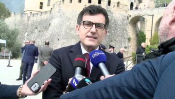 Privato: [ID: QDlgMNlCkY4] Youtube Automatic