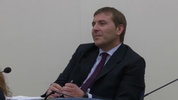 Privato: [ID: WMPhVUH8wEo] Youtube Automatic