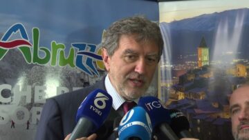 Privato: [ID: Al-yEKEcWYQ] Youtube Automatic