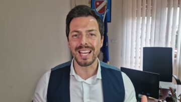 Privato: [ID: Ay7crKALrBs] Youtube Automatic