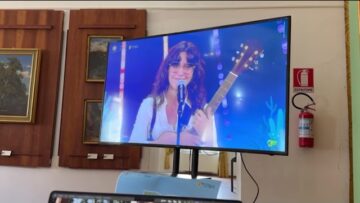 Privato: [ID: Qbce-N16r10] Youtube Automatic