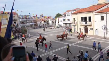 Privato: [ID: qD_X7JgQKD0] Youtube Automatic