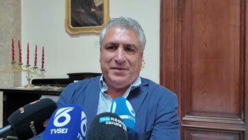 Privato: [ID: AK4jmNVlFyI] Youtube Automatic