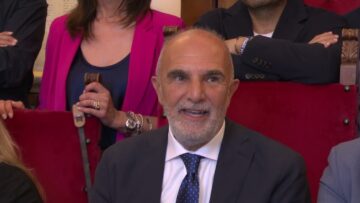 Privato: [ID: wEzFBmgGO70] Youtube Automatic