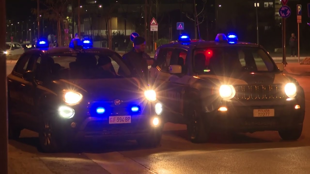 Pescara, 20enne minaccia la ex e sfonda il portone: lei si barrica in casa – 26/08/2025