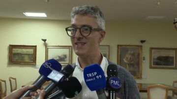 Privato: [ID: CBfWawhVmwY] Youtube Automatic