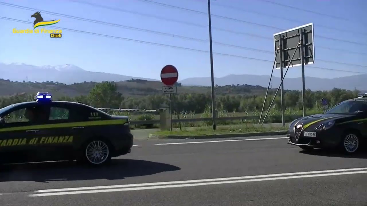 Buttafuori ‘abusivi’ a Vasto e minore con la droga: bilancio della Questura di Chieti – 17/08/2025