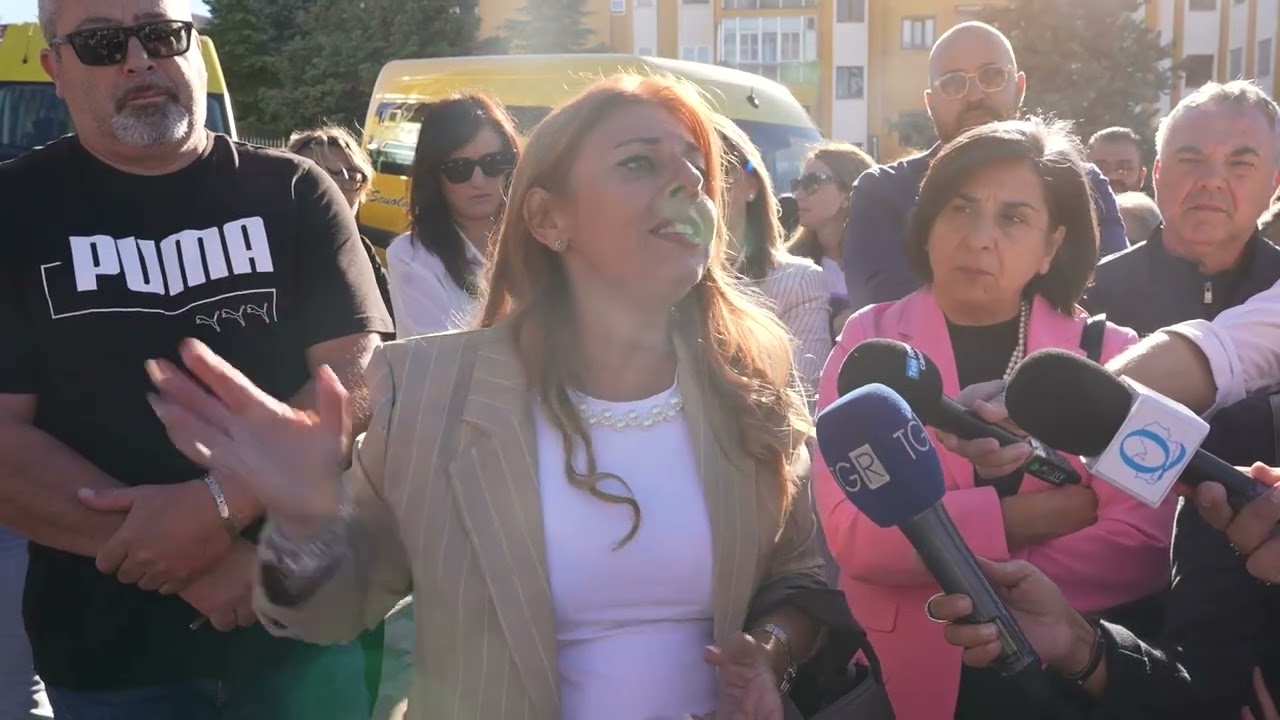 Scuola via Berlinguer chiusa fino a lunedì. Clima teso tra genitori e amministrazione – 18/09/2025