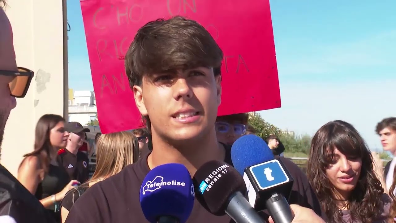 Termoli si mobilita per la Palestina: tantissimi studenti in piazza – 22/09/2025