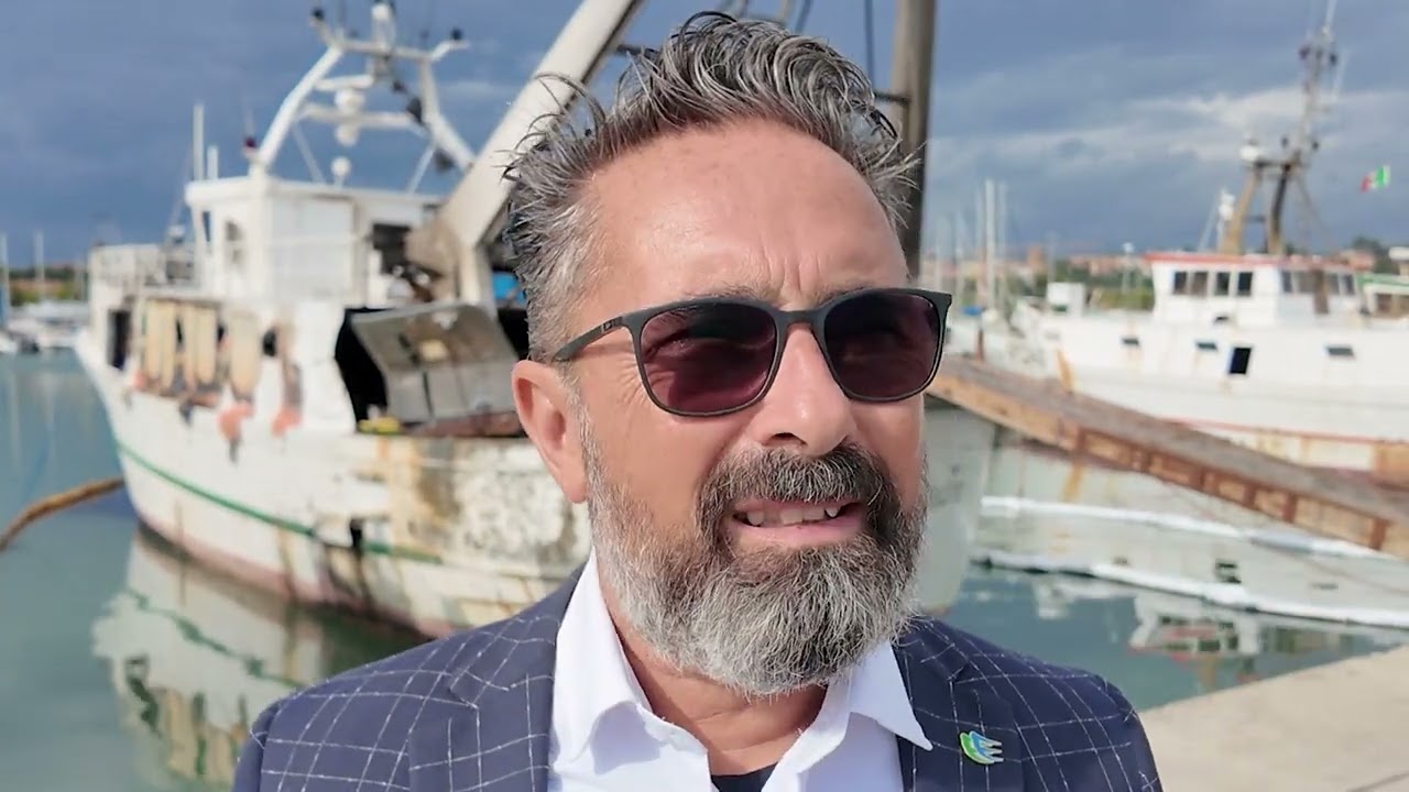 Giulianova, incendio a bordo di un peschereccio – 02/09/2025