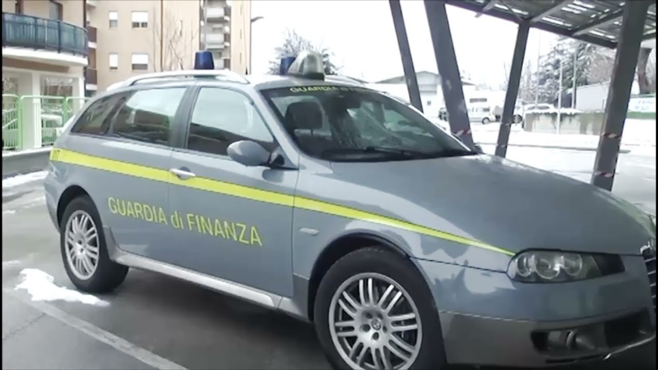 Arrestato con un chilo di droga, sequestro di beni dopo il blitz della Finanza – 10/10/2025