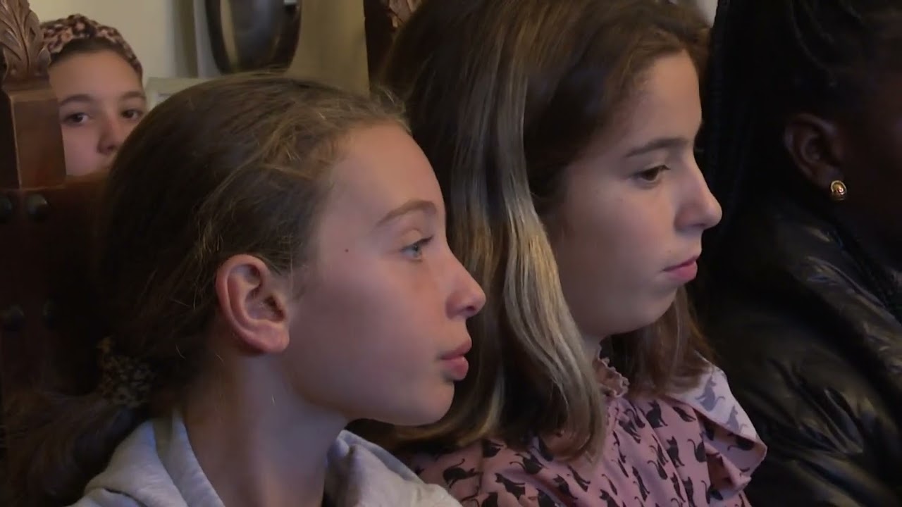 A Pescara scolari tra i banchi del mercato per imparare la corretta alimentazione – 29/10/2025