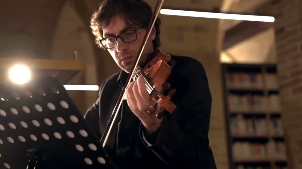 Privato: [ID: lz-DYOfuHxA] Youtube Automatic