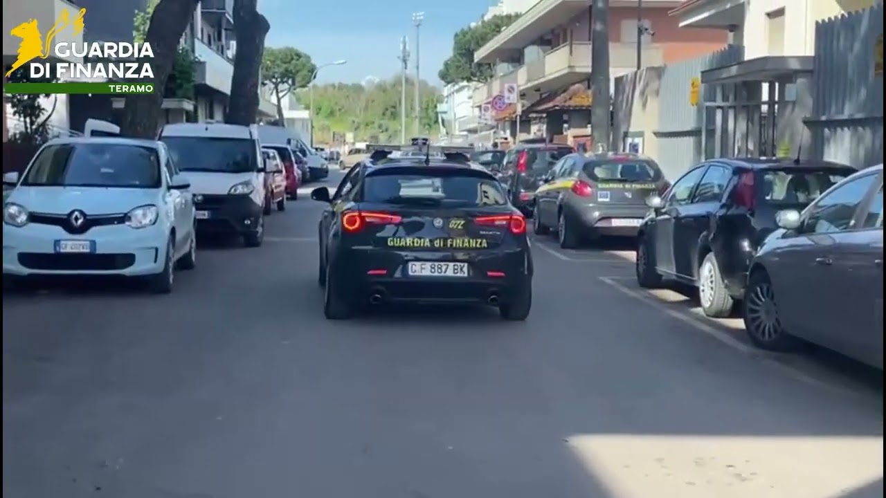 Teramo, la Guardia di Finanza sequestra 200 biciclette elettriche – 18/11/2025