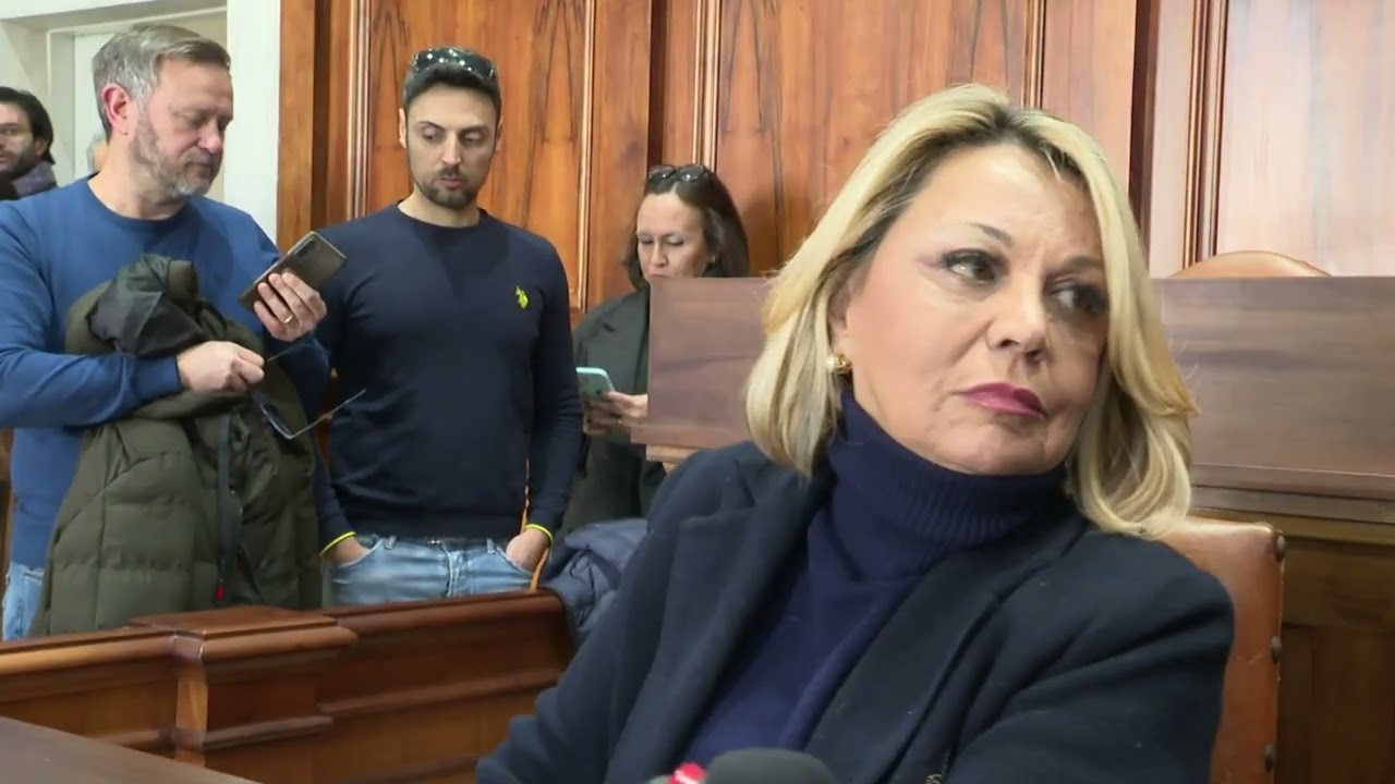 Privato: [ID: -ICkoG3cnK8] Youtube Automatic