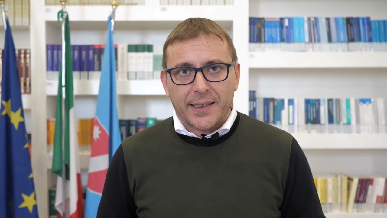 Privato: [ID: iKmsvwwCGZI] Youtube Automatic