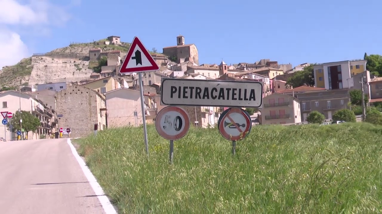 Ragazzina e la mamma muoiono al Cardarelli: si sospetta intossicazione alimentare – 28/12/2025