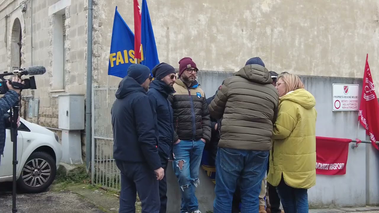 TPL, nuovo presidio dinanzi la Regione. “Da 20 anni le stesse criticità” – 09/01/2026