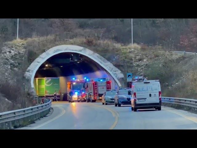 Tir in fiamme nella galleria, gesto eroico degli agenti della Polizia di Isernia – 27/01/2026