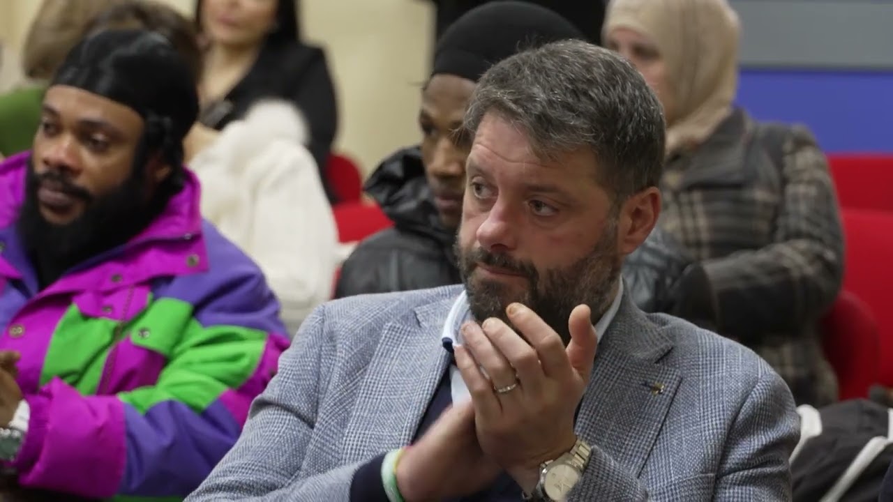 Privato: [ID: Rhh3a9MIzfw] Youtube Automatic