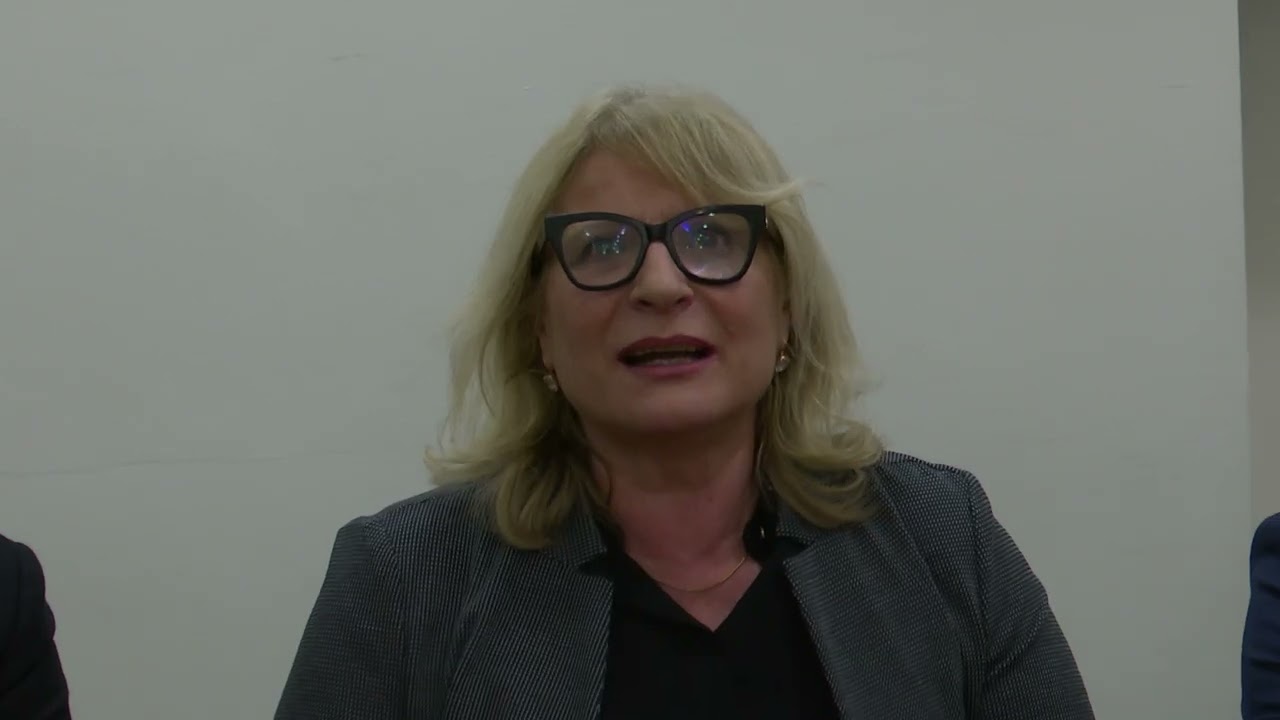 Privato: [ID: 6kIay71i4u0] Youtube Automatic