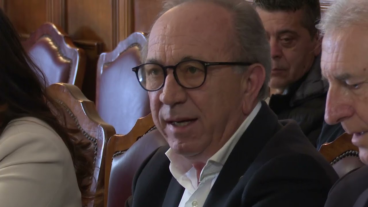 Privato: [ID: MlBnA7kxBRo] Youtube Automatic