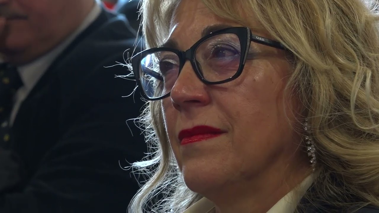 Privato: [ID: xyp09FxJ8mo] Youtube Automatic