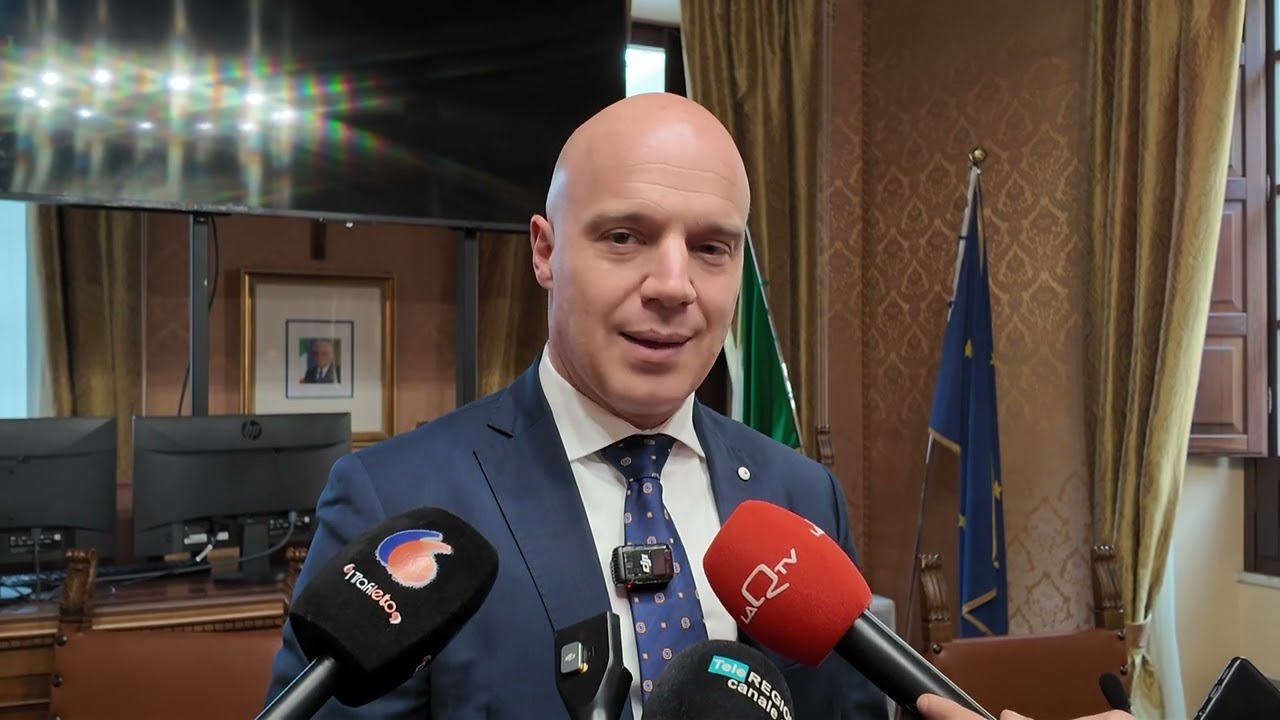 Privato: [ID: mfCuRAZLb6M] Youtube Automatic