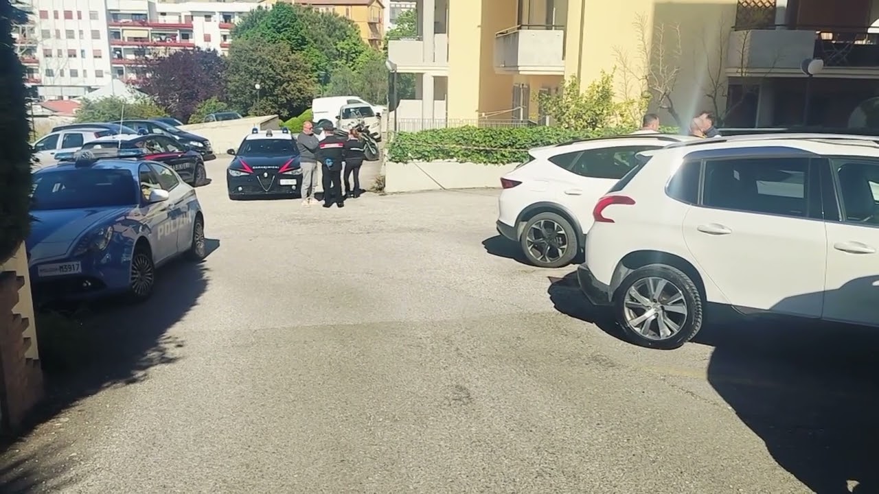 Chieti, autopsia sul corpo di Andrea Sciorilli, 21enne ucciso dal padre a colpi d’ascia – 22/04/2026