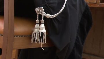 Privato: [ID: 6wA1_2JyJd4] Youtube Automatic